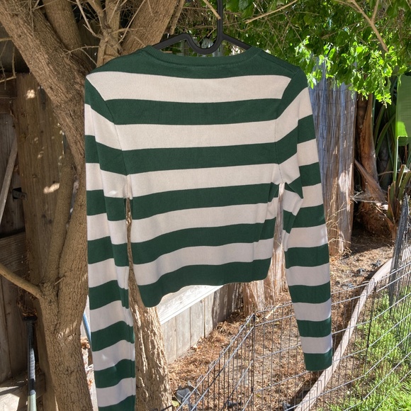 **SOLD** Zara Green and White Crop Sweater / Top - Picture 5 of 9